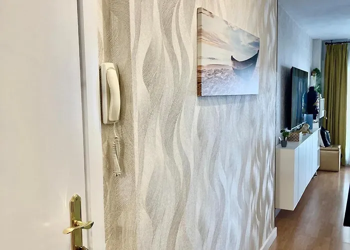 Estudio En Primera Linea De Mar De *